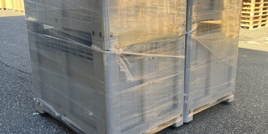 Palletbox kunststof 2 sledes gesloten 120x80cm, gebruikt product afbeelding