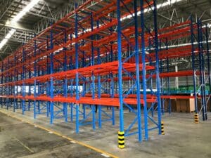 Lege pallet stellingen