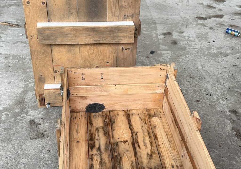 WEB-ZONH-040, Houten kist 80x120cm, gebruikt