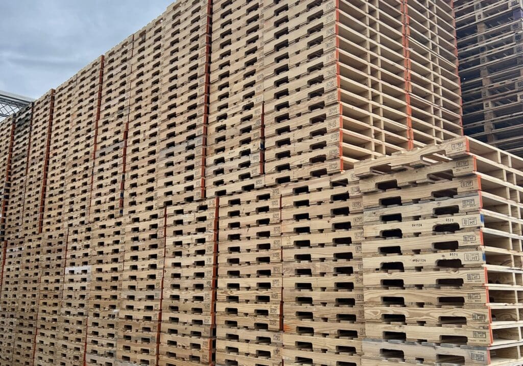 WEB-STAB-045 - Balkpallet zwaar 97x117cm, gebruikt