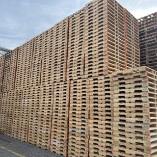 WEB-STAB-045 - Balkpallet zwaar 97x117cm, gebruikt